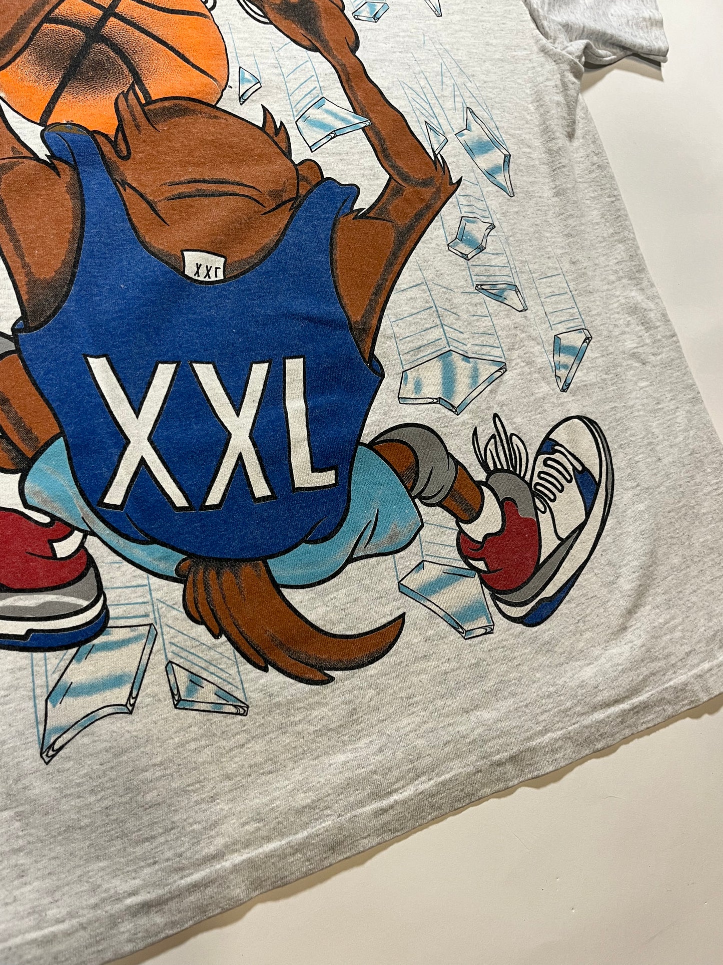 vintage 1993 Taz the Tasmanian tee